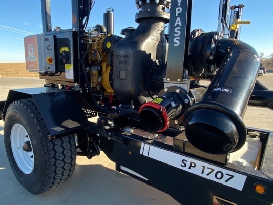 a close view of the Cornell 6NHTC-19 Legacy Pump on a self prime trailer