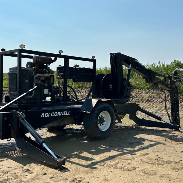 Puck Agitation trailer MIX121 Driver Side