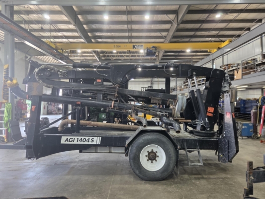 used AGI 1404S Agitation Trailer